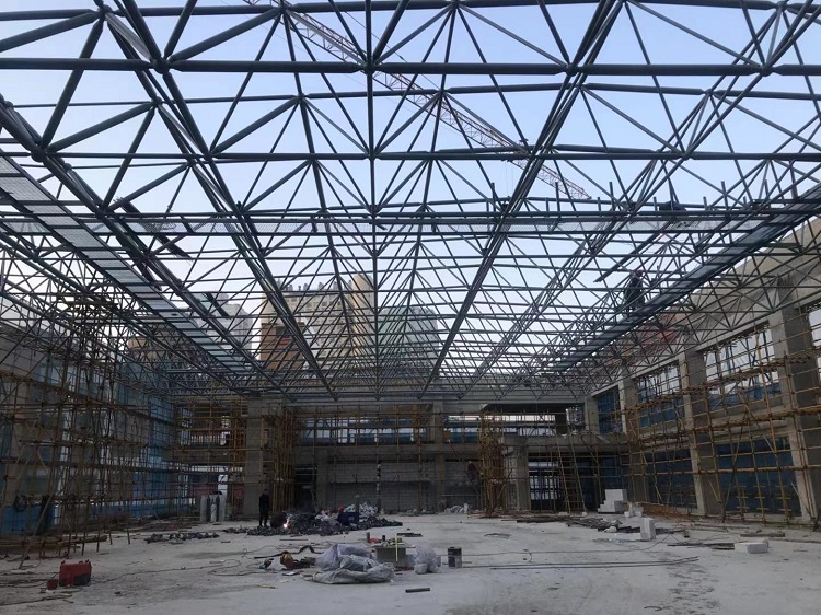 黑龙江第一附属小学体育馆网架
